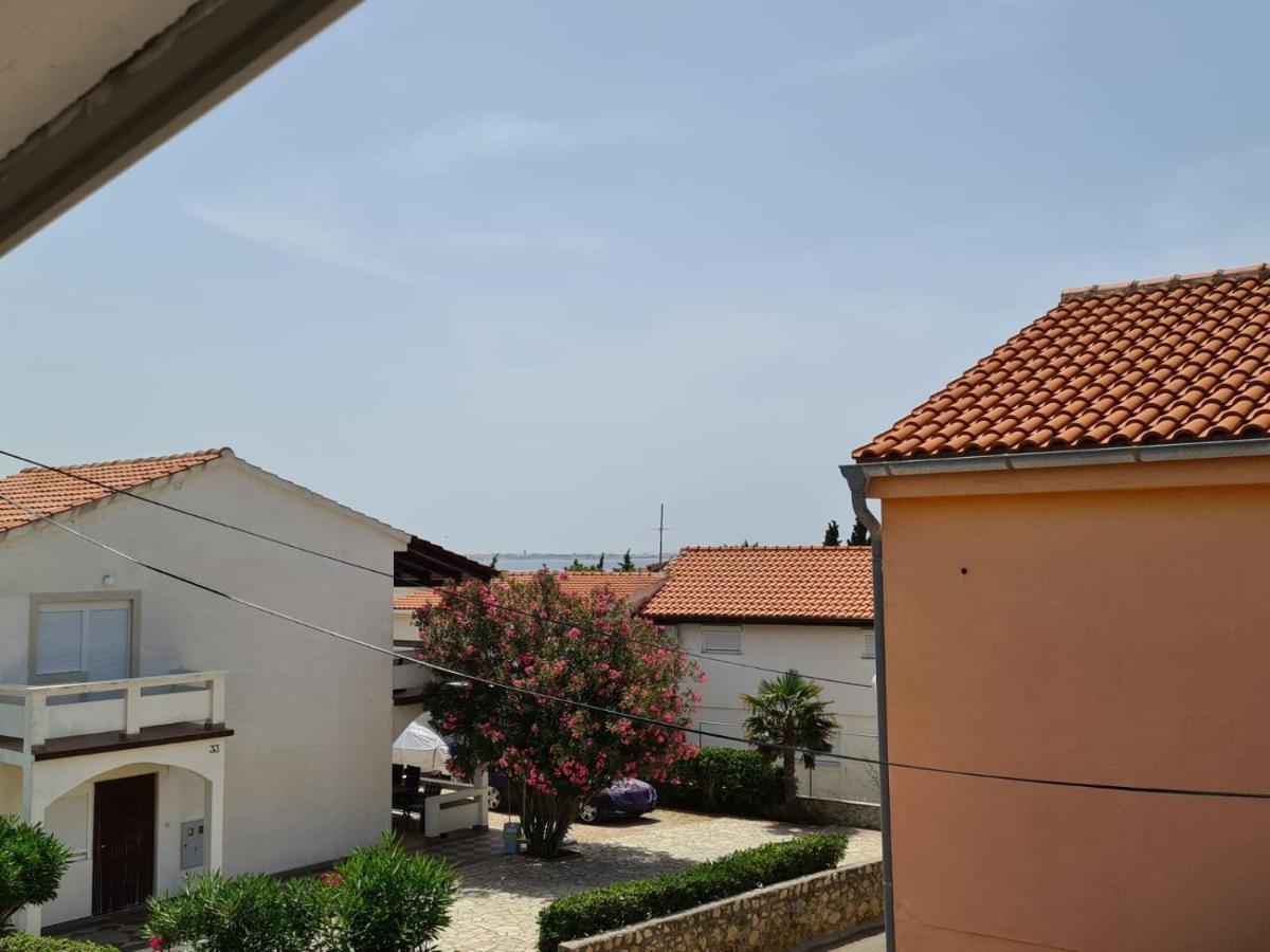 Apartments Tuka Near The Beach Vir Buitenkant foto